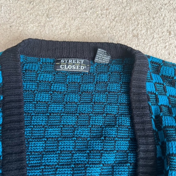 *SOLD* Blue Patterned Cardigan - Picture 4 of 5